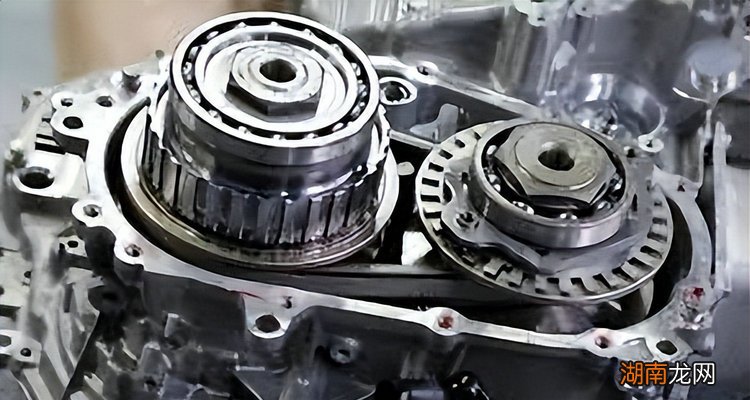 6at变速箱和cvt变速箱哪个寿命长