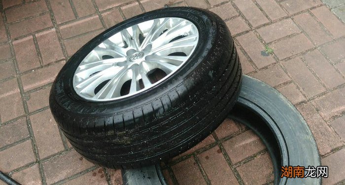 轮胎一般几年换一次