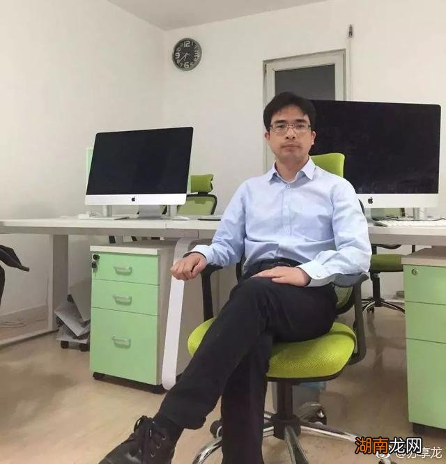 武汉大学恋爱课堂挤爆会恋爱才是年轻人最紧迫的能力