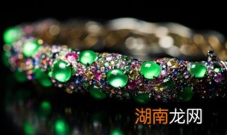 一只手镯带来的好运 翡翠手镯怎么带来好运