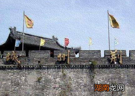 关羽大意失荆州的荆州有多大 诸葛亮为何对荆州看的那么重