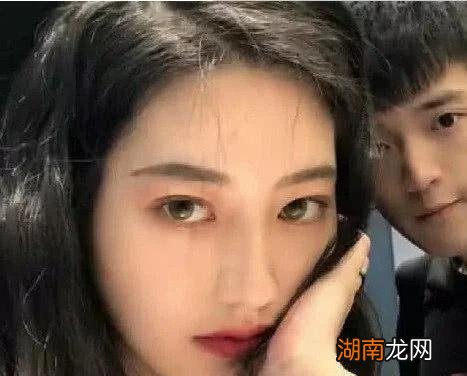 晚上和异性聊天不要发“这3信息”容易擦出爱情的“小火苗”