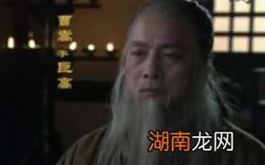 曹操父亲曹嵩是个怎么样的人？结局如何？