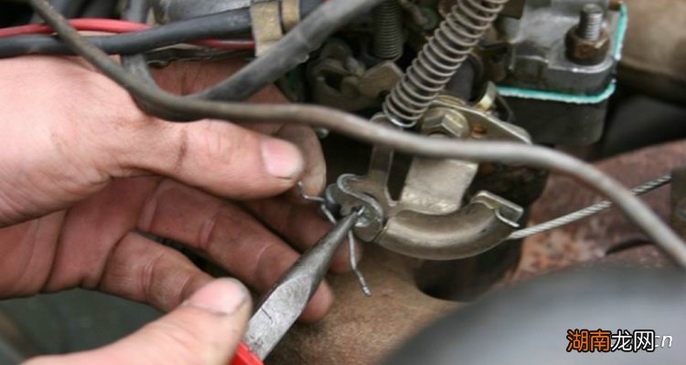 摩托车油门线多久换一次