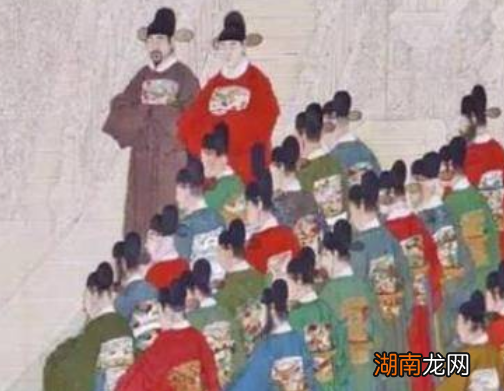 古代官员从三品降到四品为何还很高兴？