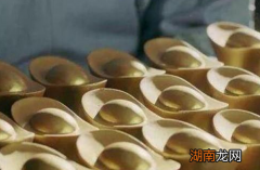 古代皇帝高兴时会赏赐黄金万两 相当于现在多少钱