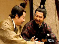 刘璋的父亲刘焉，为什么没能当上皇帝呢？