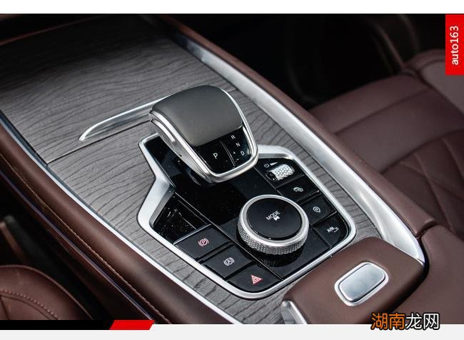 来坐下坐上我的副驾 让她感受什么是躺赢