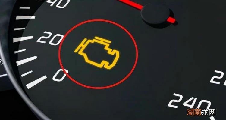 发动机灯闪烁什么情况