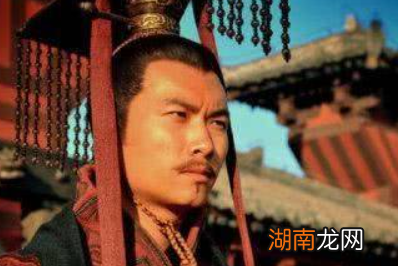 刘备登基后,为何马超的官职比张飞高呢?