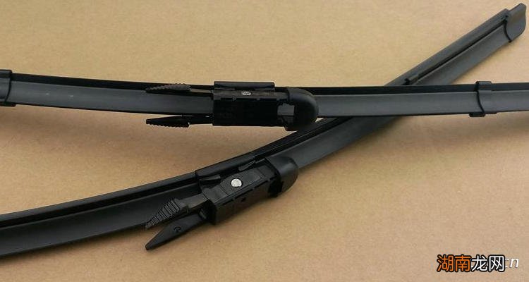 有骨雨刮器和无骨雨刮器的区别