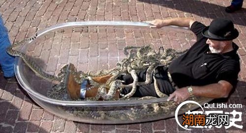 盘点世界最残酷的15种死刑 活埋都算轻的！