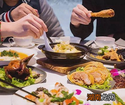 古代吃饭讲究礼仪规矩 古人下馆子都吃些什么