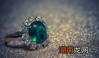 翡翠为什么脱砂 什么是翡翠脱沙料