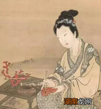 没有卫生巾的古代，女子们是怎么过的？