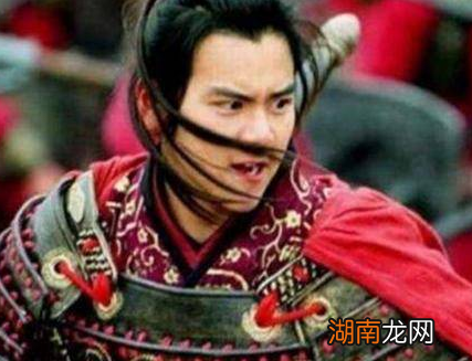 古代打仗将军为什么都要穿披风 这东西到底有什么作用