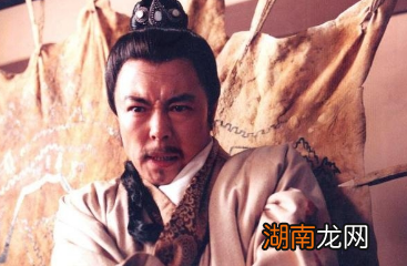 嬴政和吕不韦之间存在哪些矛盾？为何嬴政要杀了吕不韦？