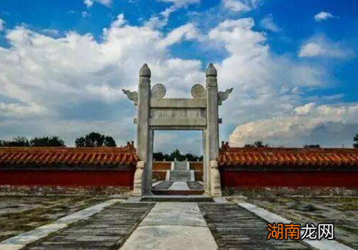 皇帝在典礼前要沐浴,十天前就要开始试水温