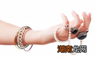 翡翠戒指怎样清洗 翡翠戒指清洗步骤