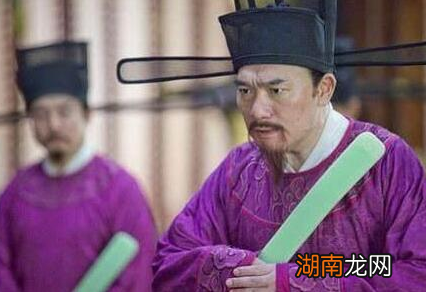 欧阳修为什么要弹劾狄青?狄青最终抑郁而死与欧阳修有关吗?