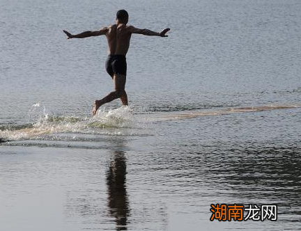 古代真的有飞檐走壁的轻功吗 轻功基础的基础是什么