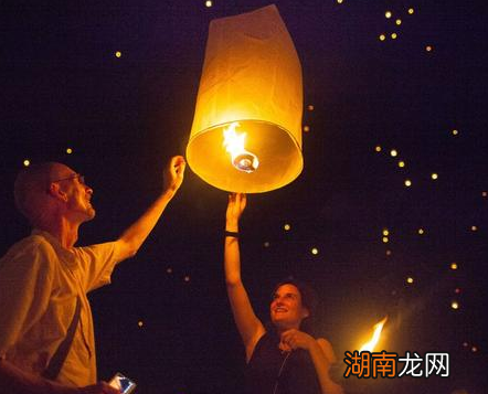 古代孔明灯是用来做什么的 仅仅是祈愿那么简单吗