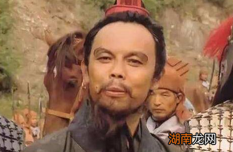 庞统有哪些主要事迹?他最后是怎么死的?