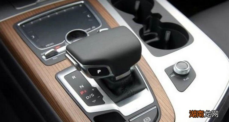 自动挡车挂不上档的原因和解决方法