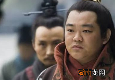 诸葛亮为什么说魏延头生反骨呢？魏延做过什么？