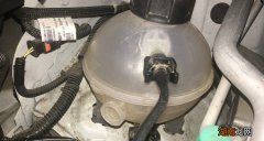 防冻液消耗快的原因及解决方法