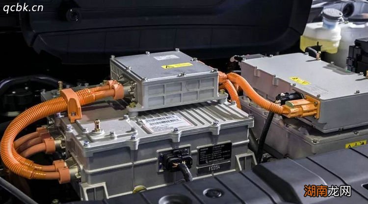 新能源汽车电池使用寿命多久