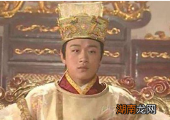 范雍为什么要火烧皇宫？他有什么特殊目的吗？