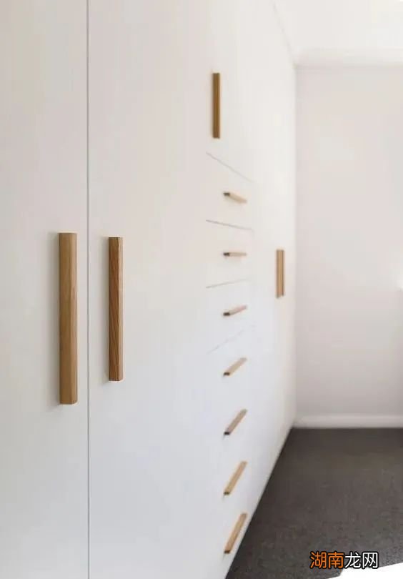 一个好用的衣柜，并不是钱花得越多越好，凭这4点小细节笼络人心