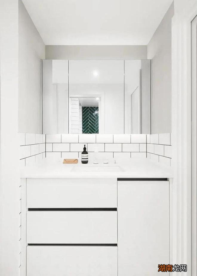 80后大龄女孩的独居生活：独居47㎡小家，室内温馨治愈，让人羡慕