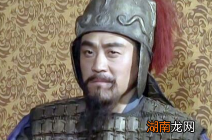 孙策非常看重张昭，为何却不受孙权重用呢？