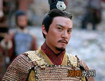 周瑜的病故对吴国有什么打击？孙权是如何看待周瑜的？