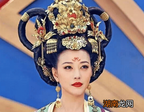 古人一般都用木枕或者是陶瓷枕 古人睡觉不会硌得慌吗