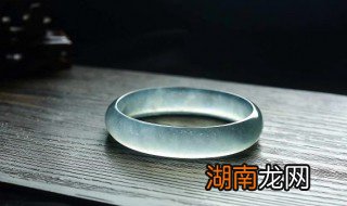 什么人不适合佩戴翡翠 什么人适合戴翡翠手祝