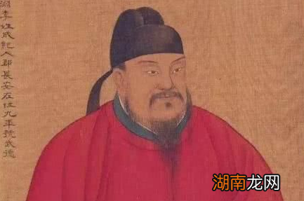 李世民对为何会对自己的父亲李渊不满呢?