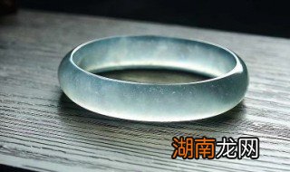 翡翠手镯怎么定价的 翡翠手镯怎么定价