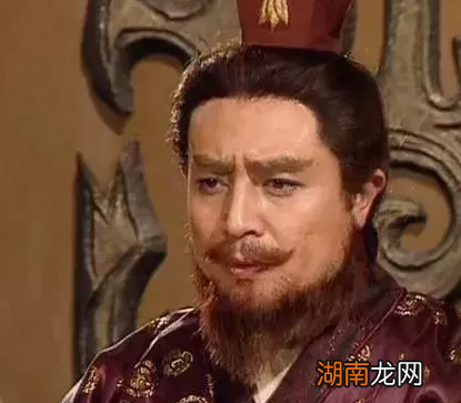 曹操刘备和孙权都是三国时期的君主 三人中为何没有一个能一统天下的