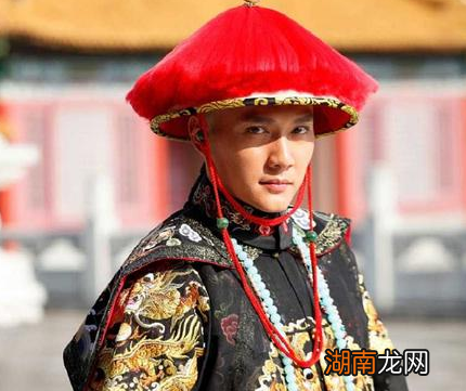 康熙晚年为何会出现九子夺嫡 难道做一个不愁吃穿的王爷不好吗