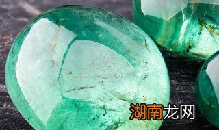 翡翠镯子怎么都那么贵 翡翠手镯是越贵越好吗