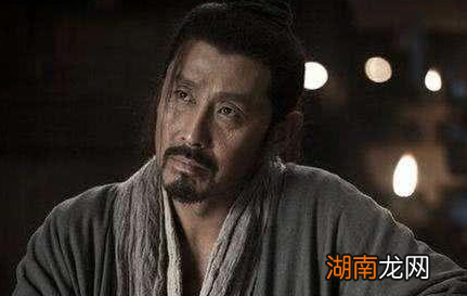 如果秦始皇活久一点,能压住刘邦和项羽吗?