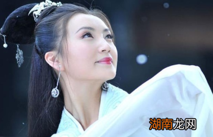 她是真正的三国第一美人，被曹操关羽争抢