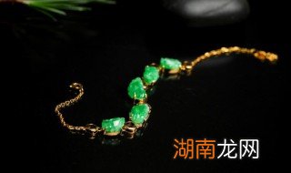 翡翠貔貅什么颜色 翡翠貔貅的各种颜色的寓意