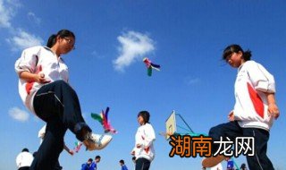 如何踢毽子 踢毽子的技巧