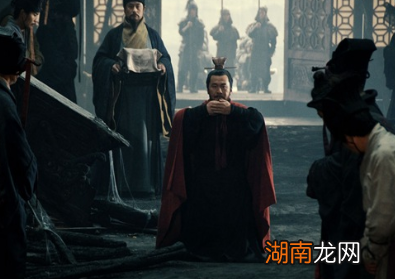 张绣对于曹操而言有杀子之仇,为何还能得到重用?