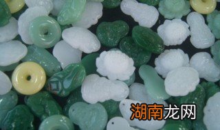 翡翠金蟾有什么寓意 翡翠金蟾的寓意什么意思