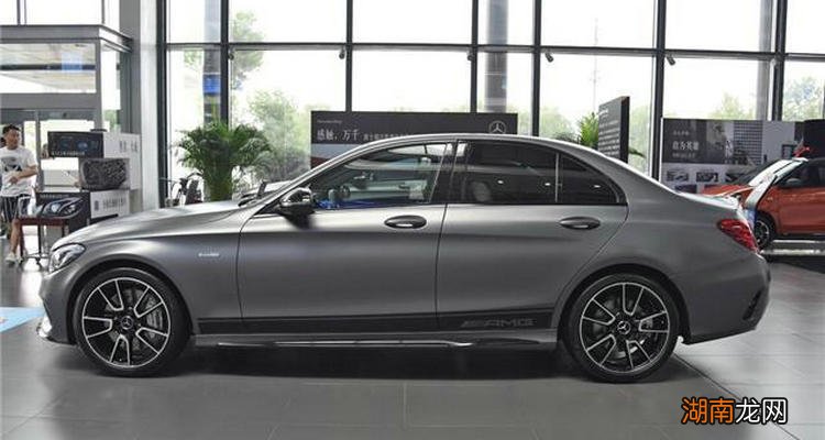 轿车的使用年限一般是多少年